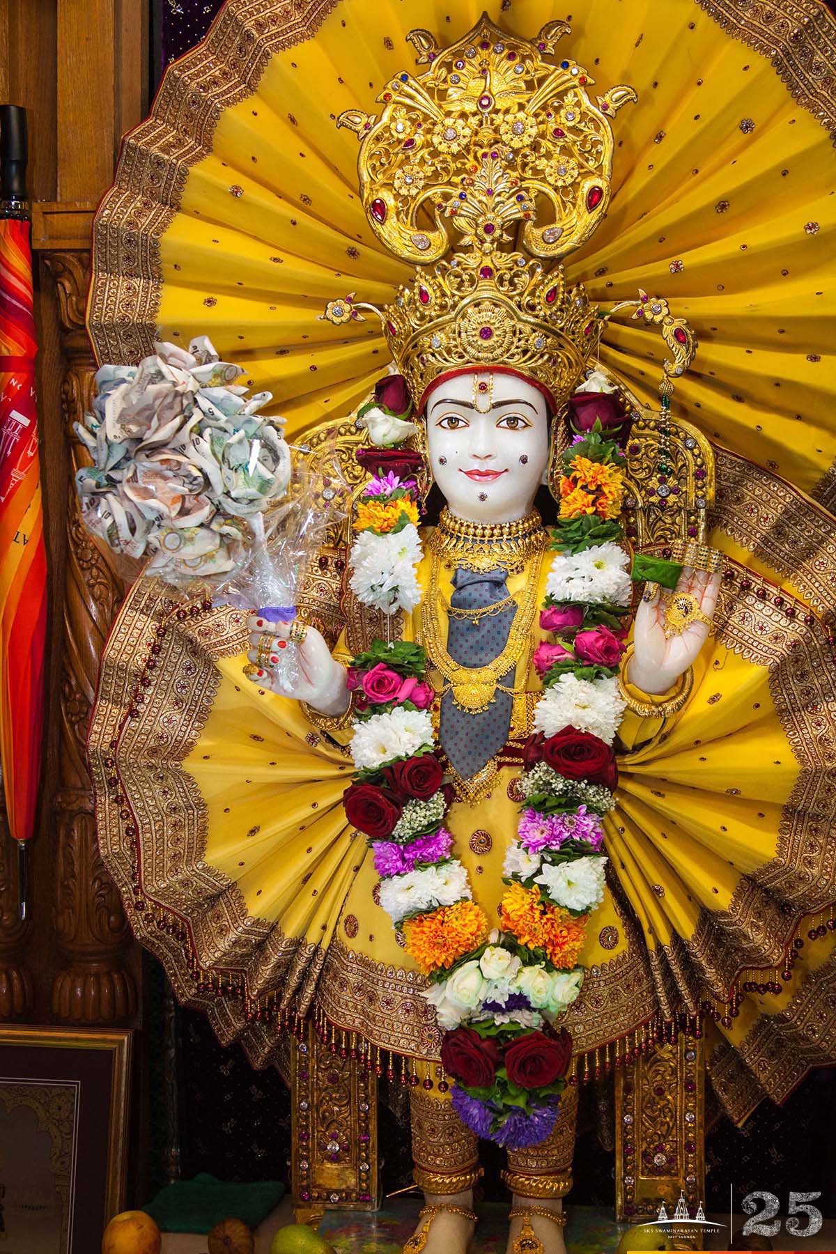 ©1987-2017 SKS Swaminarayan Temple East London